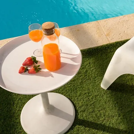 731 Costa Cabral Metro شقة *