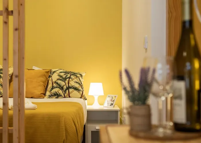 731 Costa Cabral Metro Apartamento *