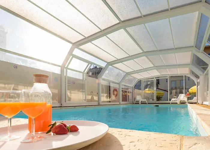 Apartamento 731 Costa Cabral Metro *