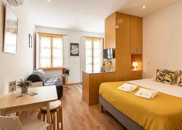 731 Costa Cabral Metro Apartamento *