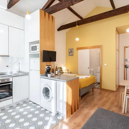 731 Costa Cabral Metro