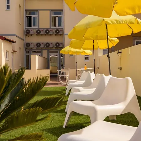 731 Costa Cabral Metro דירה