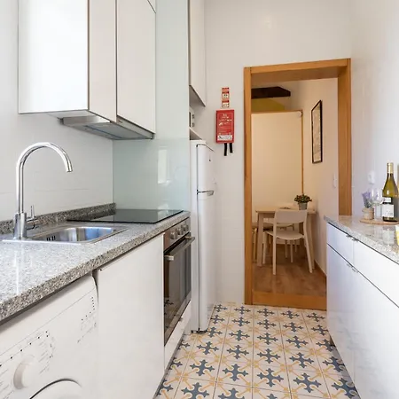 Apartment 731 Costa Cabral Metro