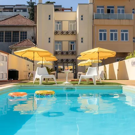 731 Costa Cabral Metro * 波尔图