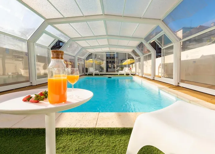 731 Costa Cabral Metro *