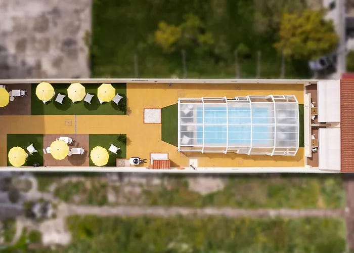 731 Costa Cabral Metro 포르투