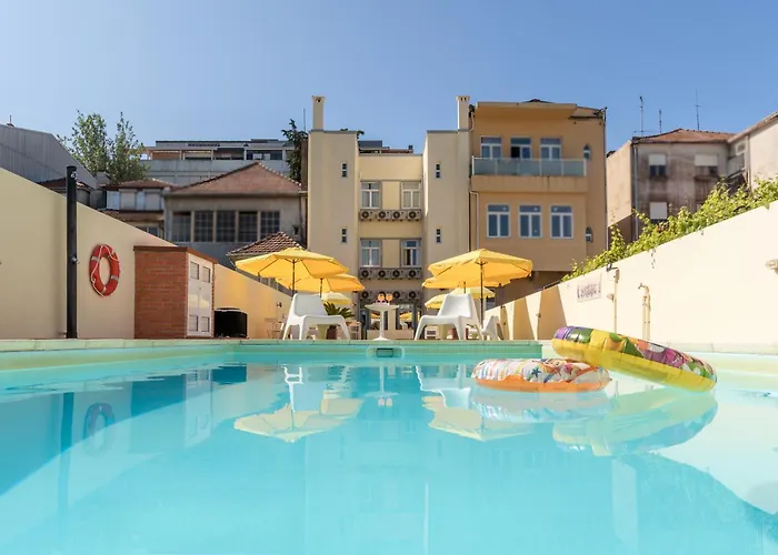 731 Costa Cabral Metro *