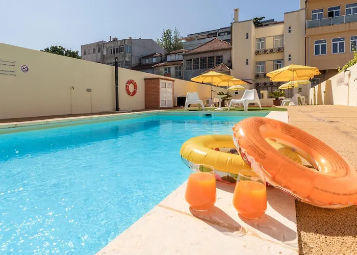 731 Costa Cabral Metro Apartamento *